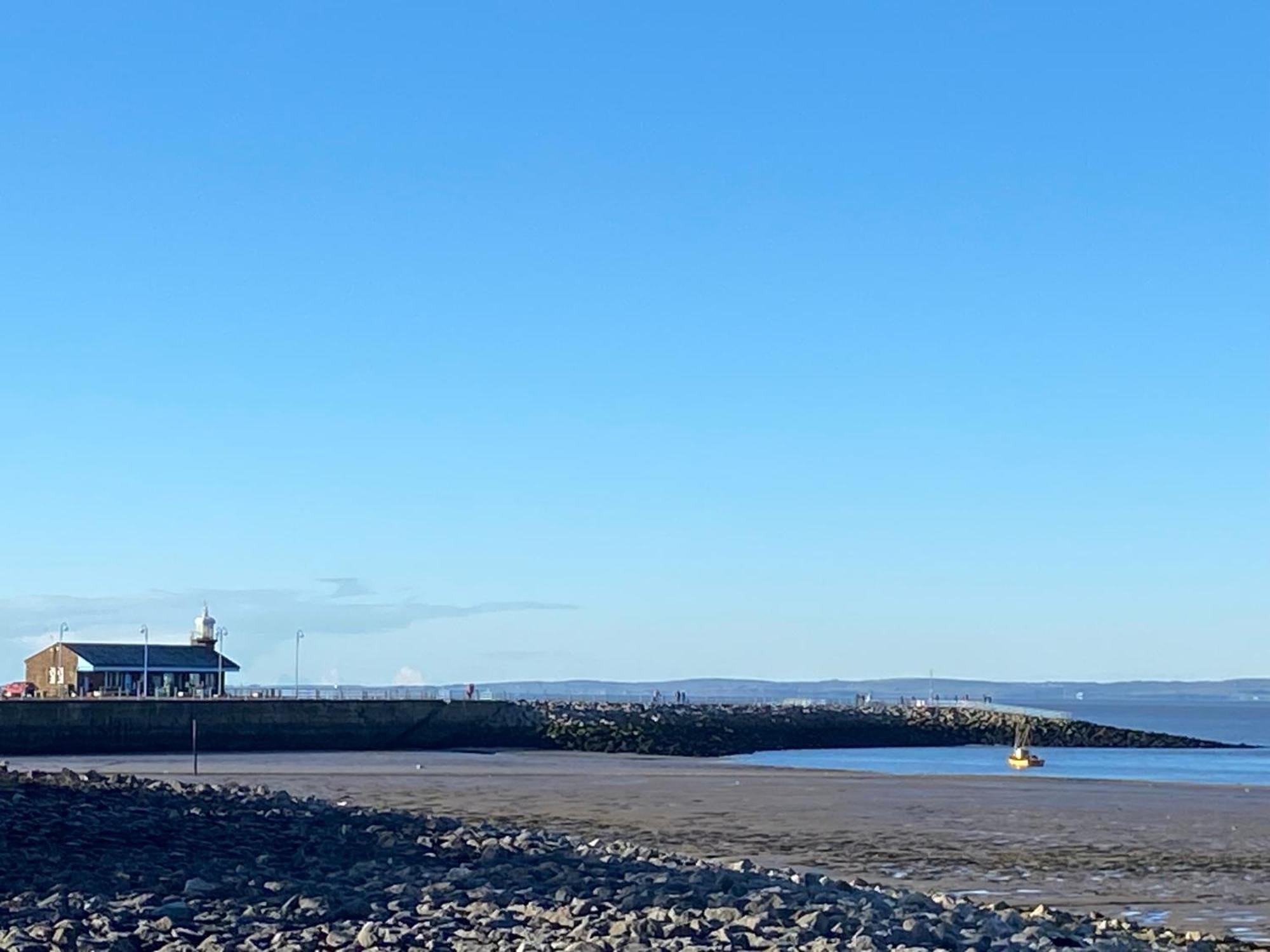 Stylish Apartments Near The Sea Front At Morecambe Хейшем Экстерьер фото